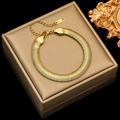 Radiant Luxe Twisted Bracelet