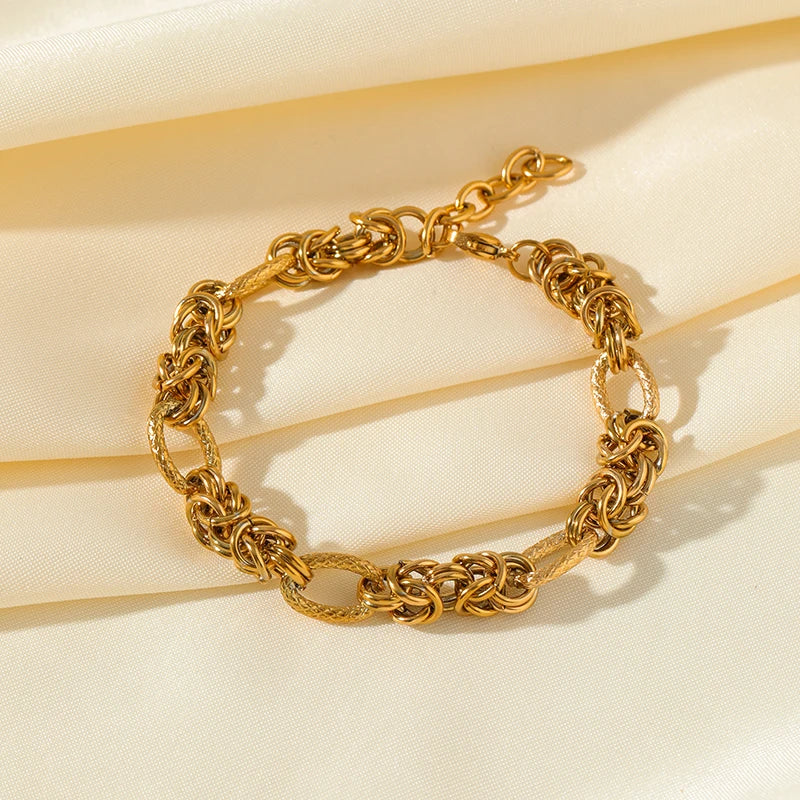 Radiant Luxe Twisted Bracelet